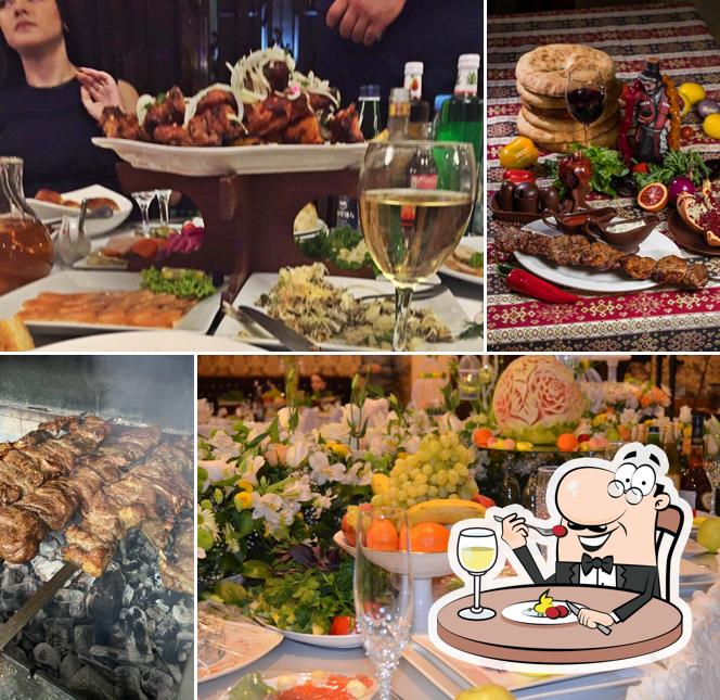 Блюда в "Золотой Короне"