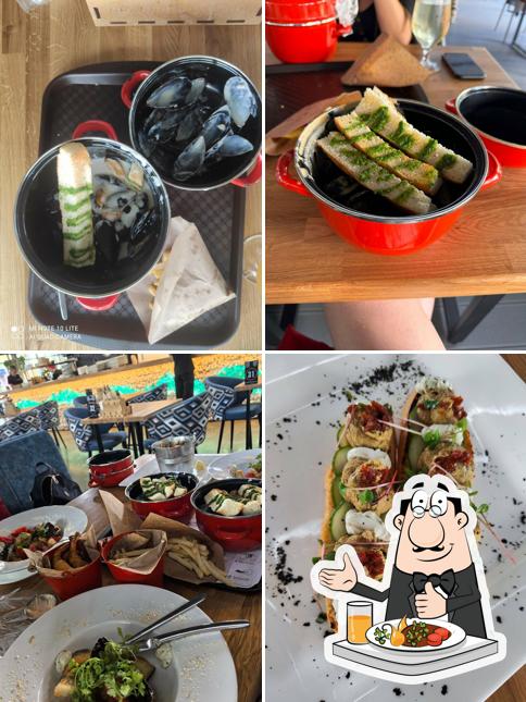 Еда в "Мидийное место"