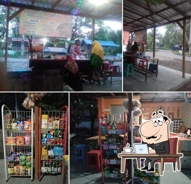 Warung Daharan