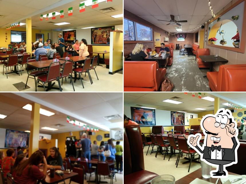 Los Compadres Mexican Grill