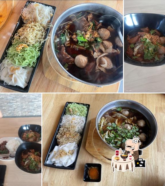 เตี๋ยวตุ๋นหม้อไฟ INDY ท่ายาง