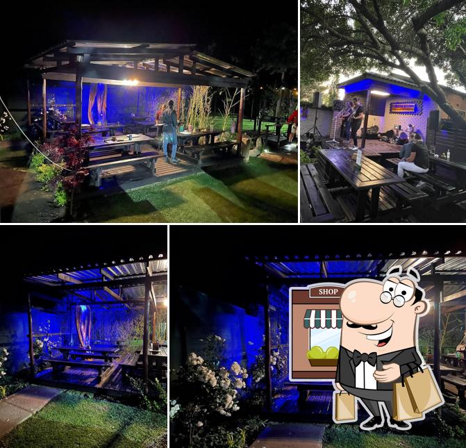 The Flying Goose Restaurant and Pub
