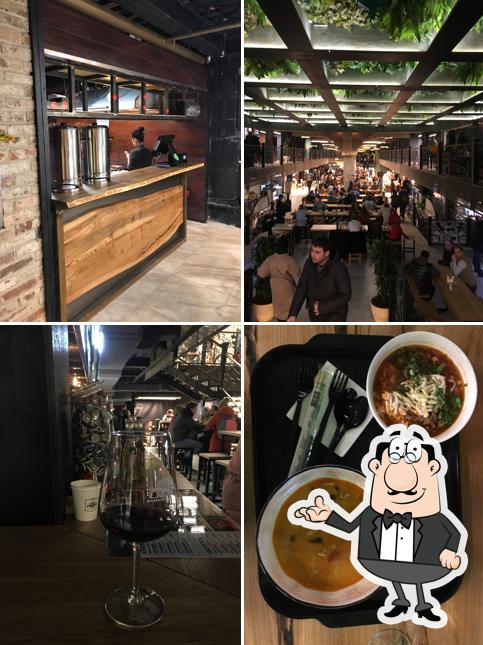 Посмотрите на внутренний интерьер "Том Ям"