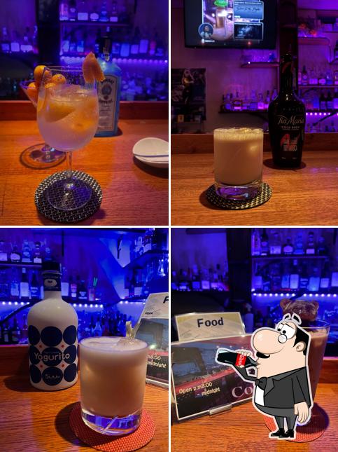 Cozy Café / Bar Cozy
