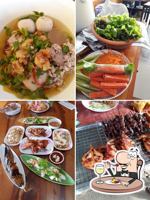 เตี๋ยวเรือจิ๊บจิ๊บ