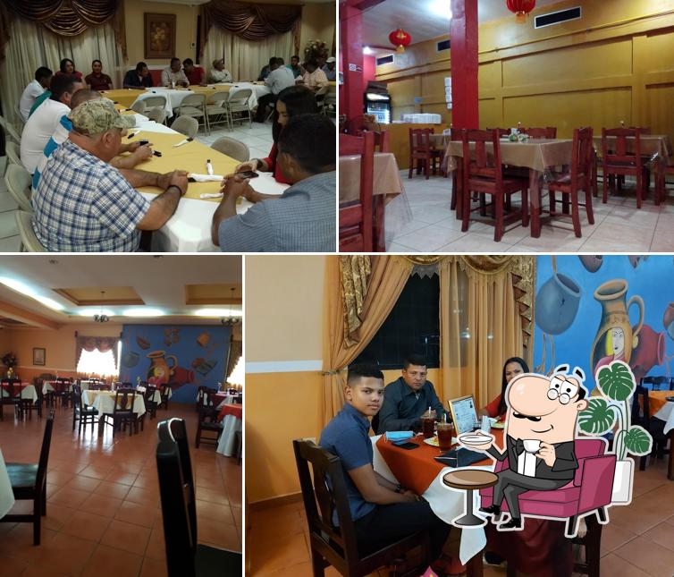 Maura's Restaurant