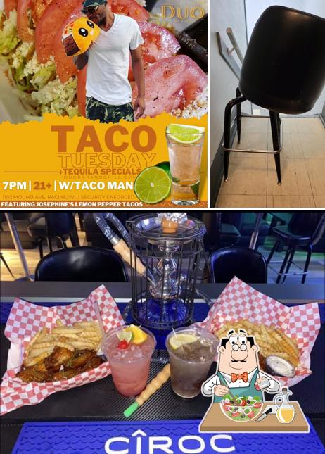 Duo Bar and Grill
