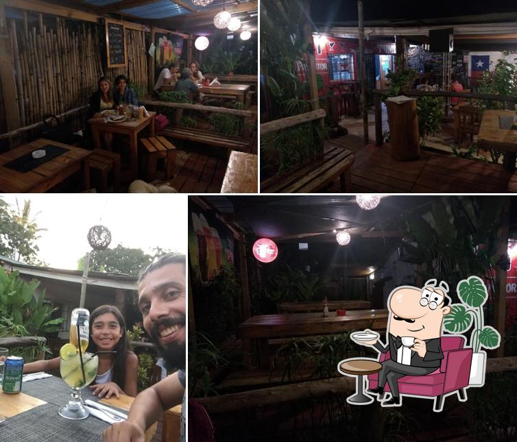TUMU Sangucheria Restobar