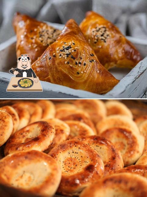 Горячие лепёшки и самса