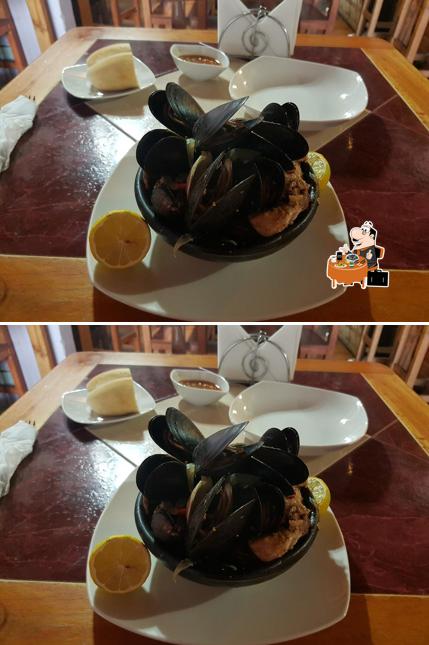 Comida Con Restaurant