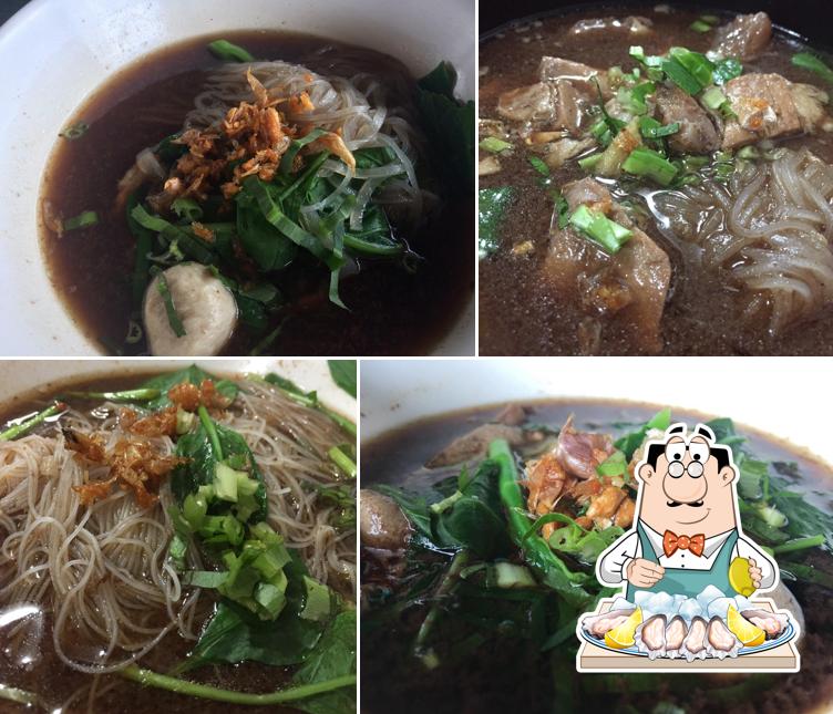ก๋วยเตี๋ยวเรือ สวัสดี (Sawasdee)