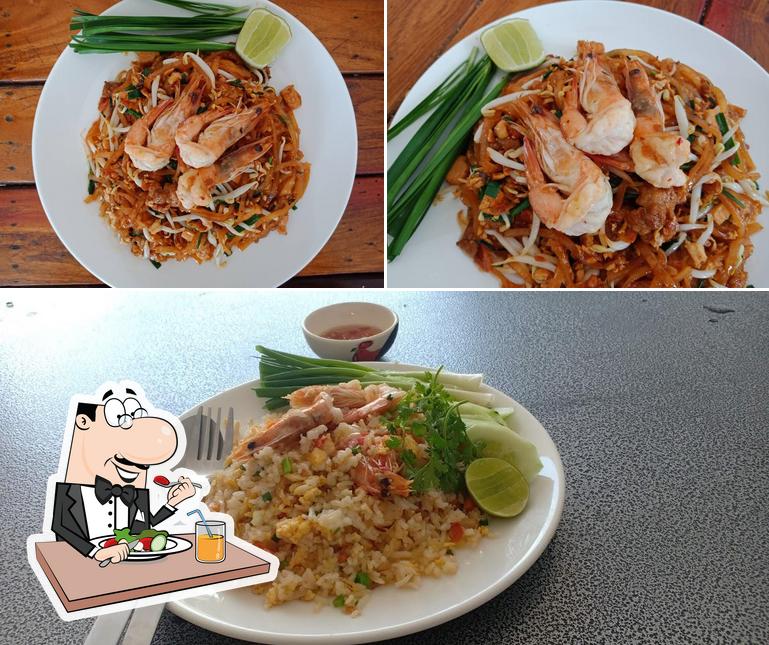 ผัดไทยไทเลย