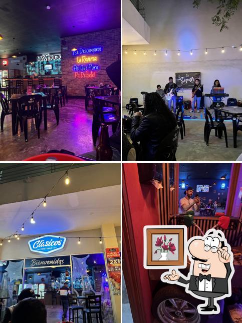 Clasicos Whiskey Bar