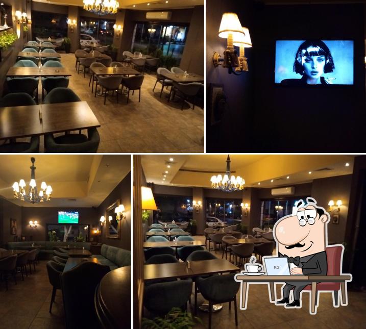 Julia’s cafe