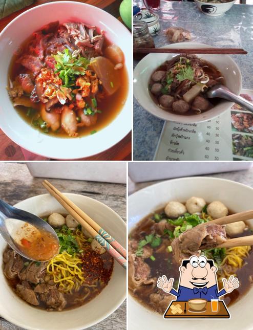 ก๋วยเตี๋ยวนายพัน ริมคลองสมถวิล ณ มหาสารคาม