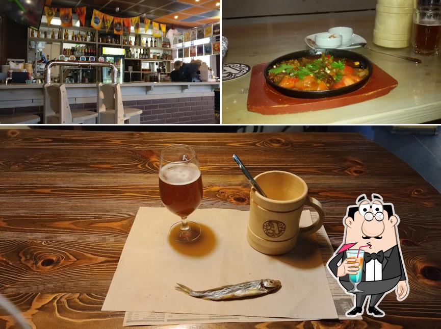 Это фотография, где изображены напитки и еда в Аббатское