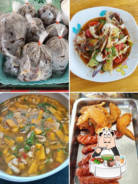 ร้านส้มตำร่มแดง