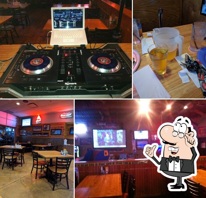 Johnny's Tavern Shawnee