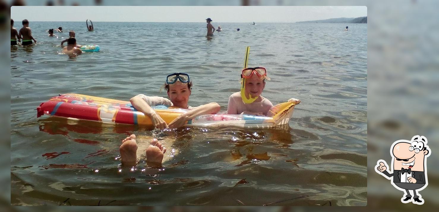 У моря кафе
