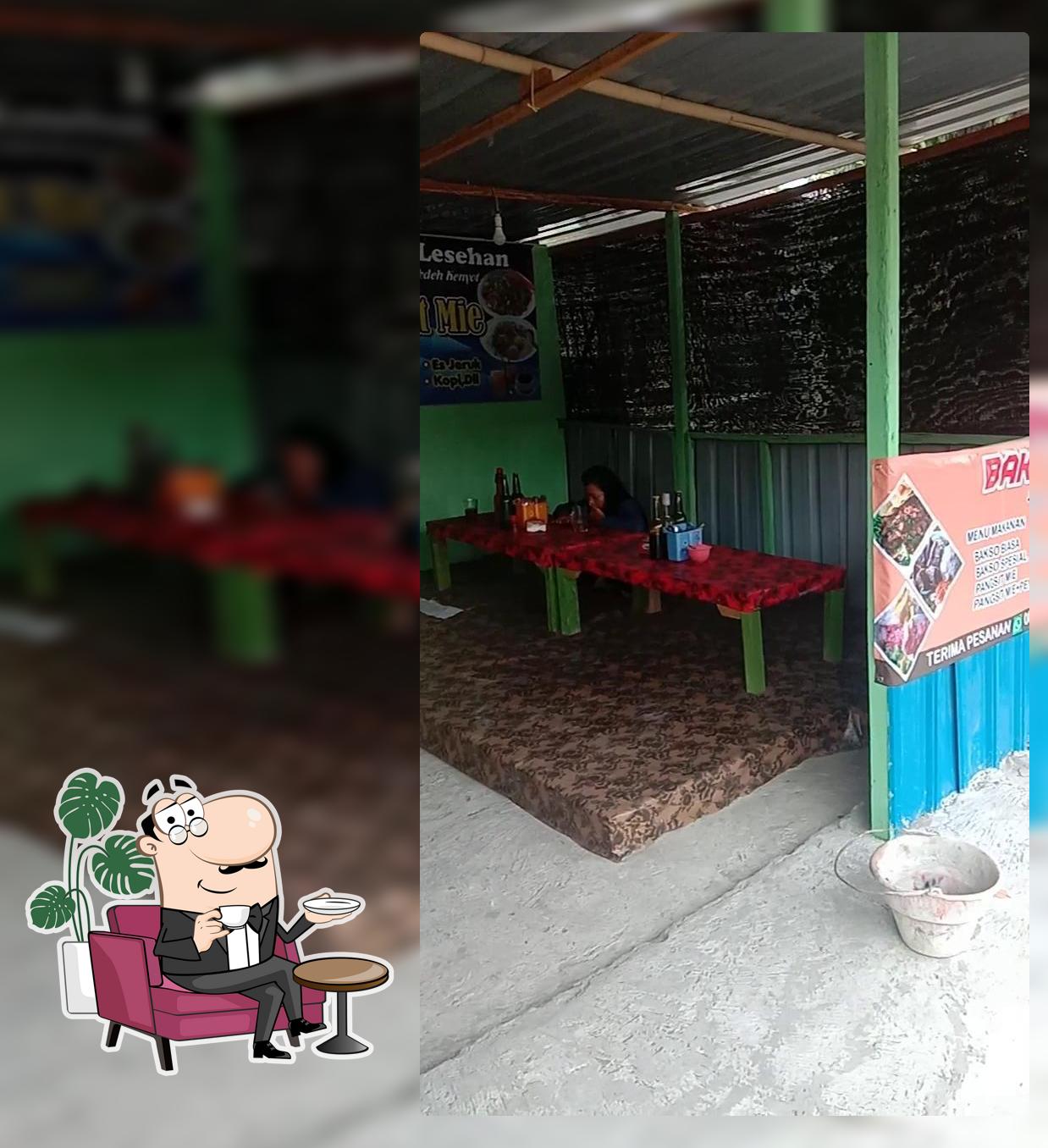 Bakso lesehan 5758 pakde Kenyot