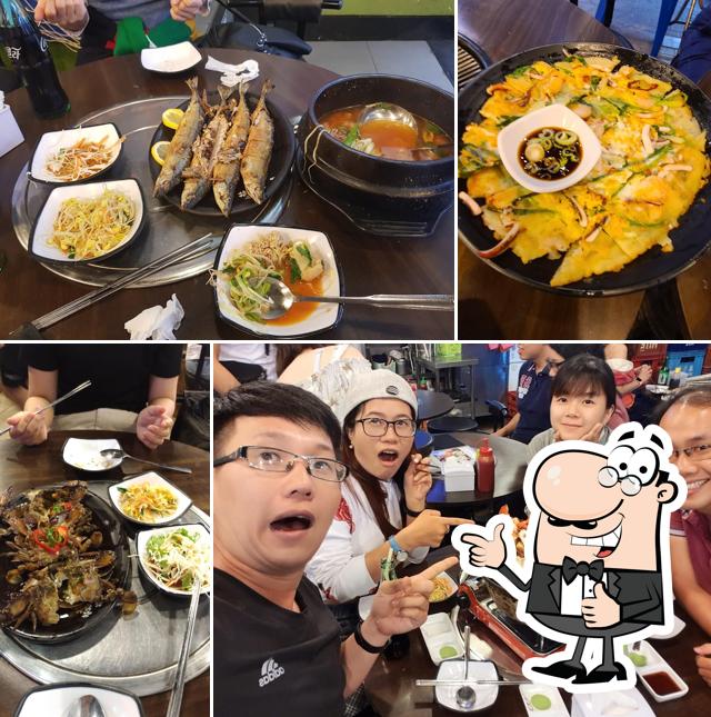 Jogaewa Myeongdong BBQ seafood restaurant