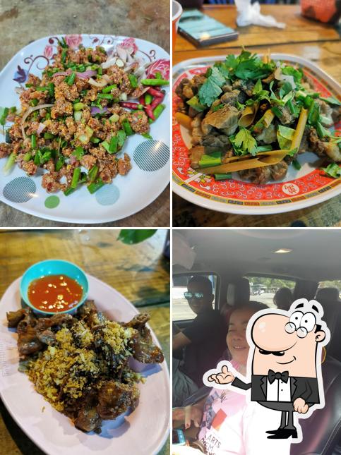 ร้านสยามเบญจมาศจิ้มจุ่มตลาดสำโรงใต้