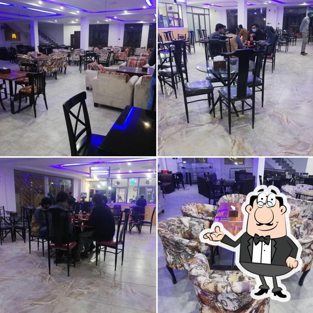 EAT TOWN FOOD COURT