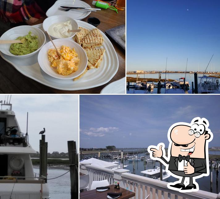 Wicked Tuna Grill, Sushi, Bar
