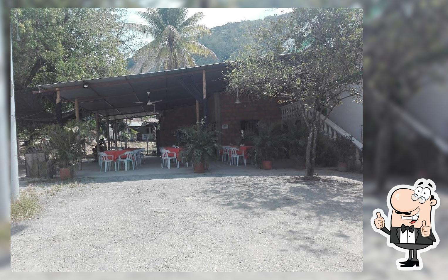 El Imperial Restaurante Y Sazón