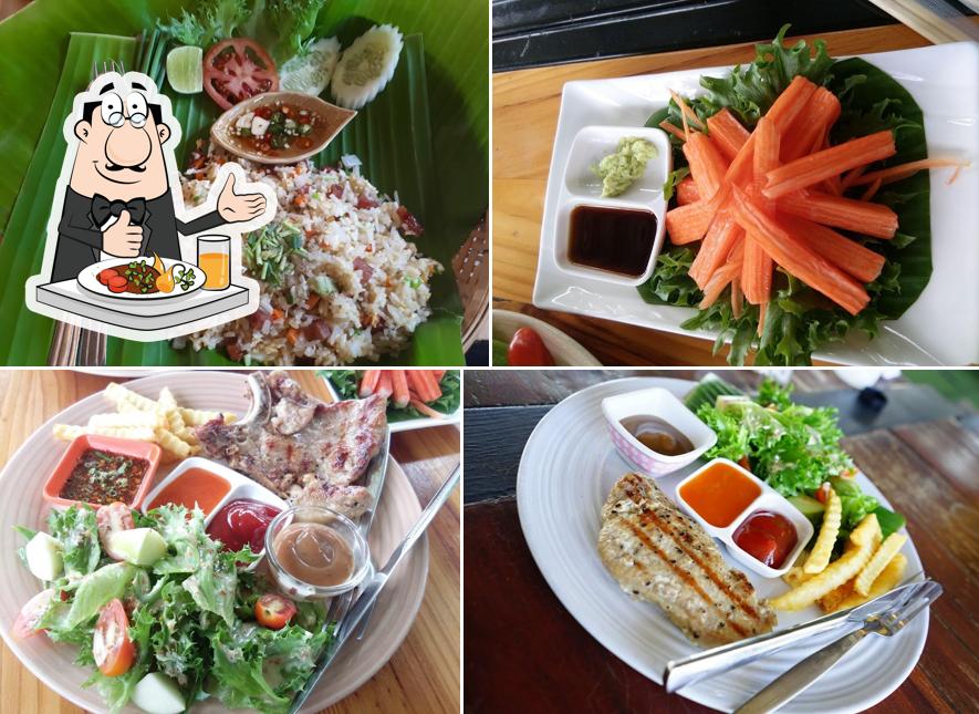 Nine Tamarind​ Cafe​' by Nine Phetchabun​ Farm
