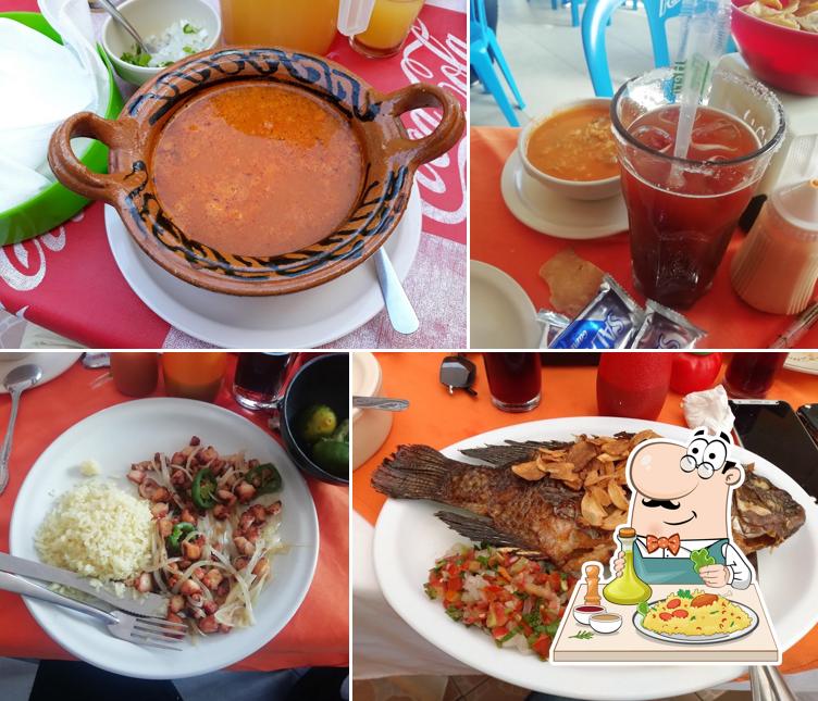 Coctelería y Mariscos Toño Bayon
