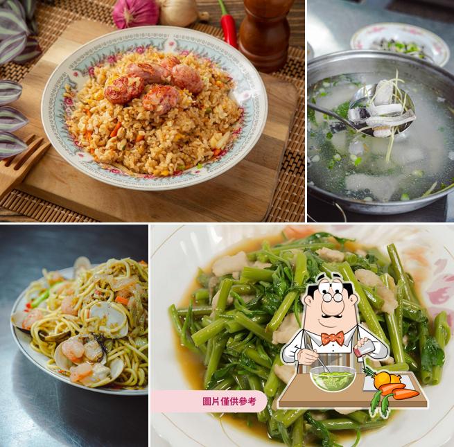 黑白炒主打火烤魚現炒