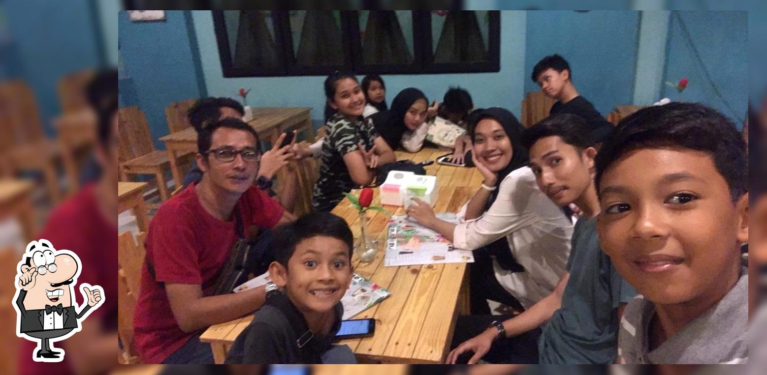 Kozy Kafe