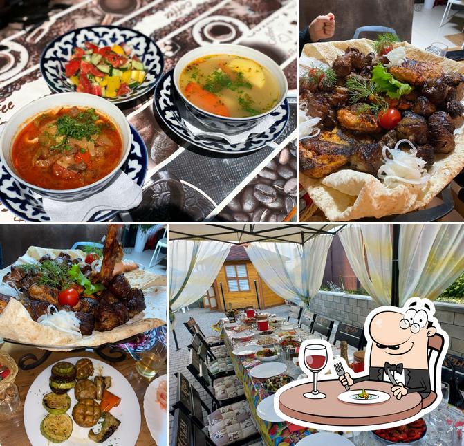 Еда в "Кафе Ташкент"