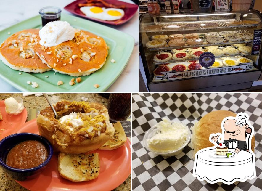 Polly's Pies Restaurant & Bakery