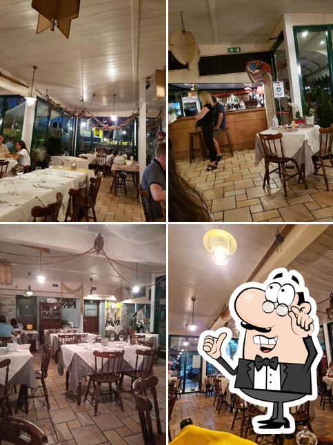 Johnnie Fox's Marina di Carrara