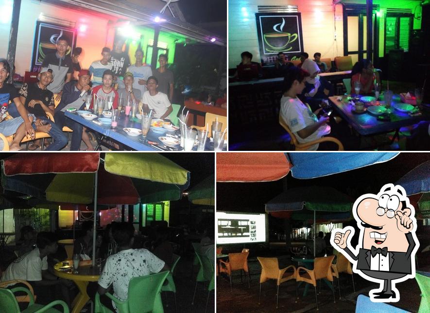 Phing Cafe Entertainment