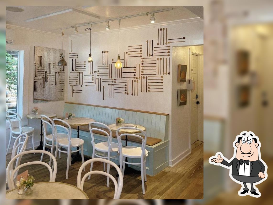Vinzons Cafe
