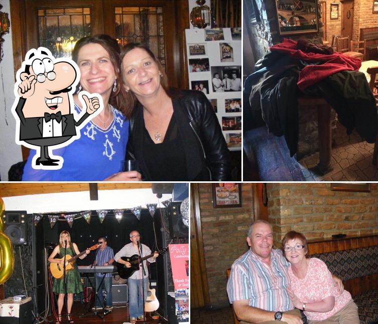 Polly's Pub