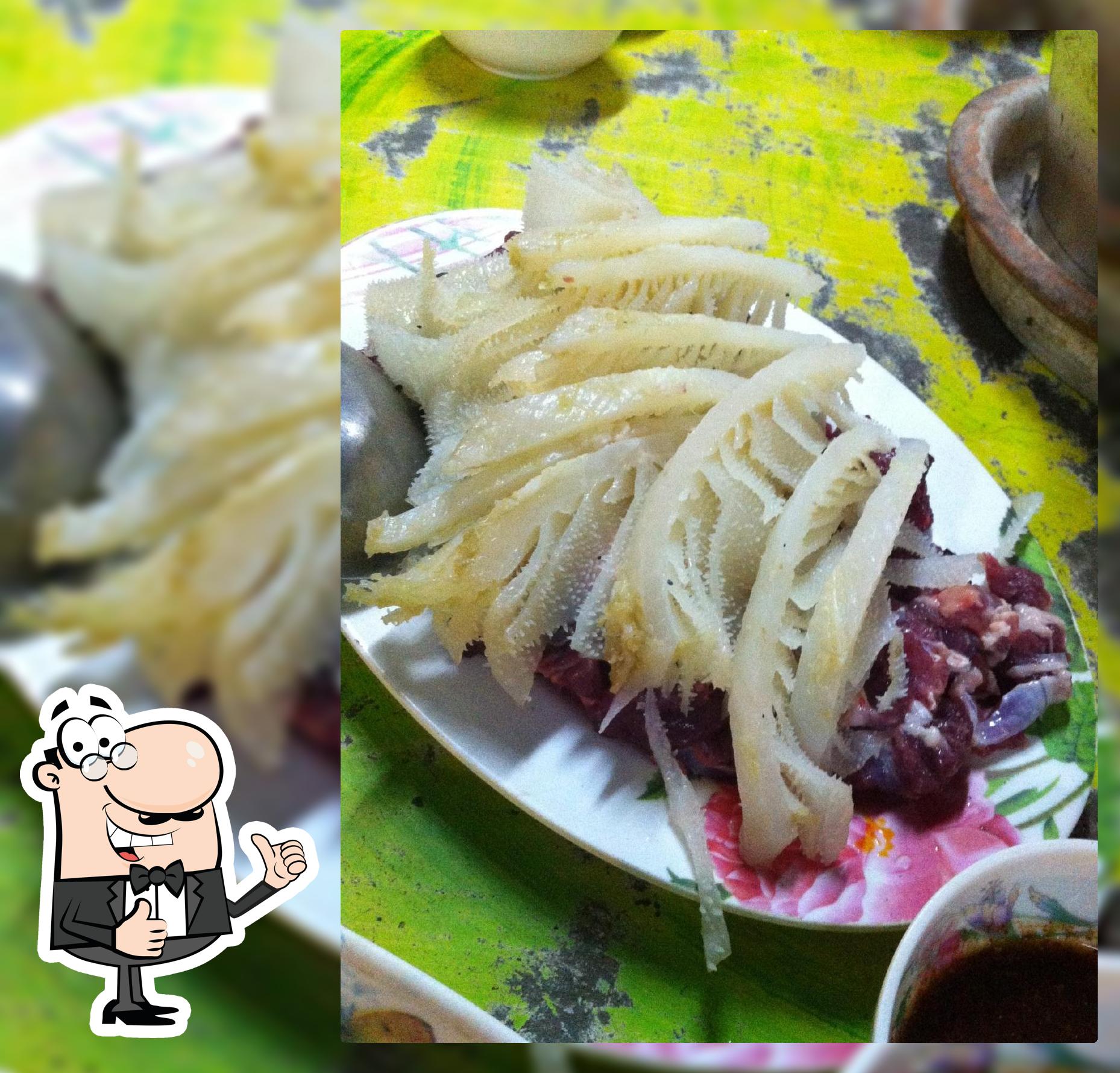 ร้านน้องเจมส์ลาบ ก้อย