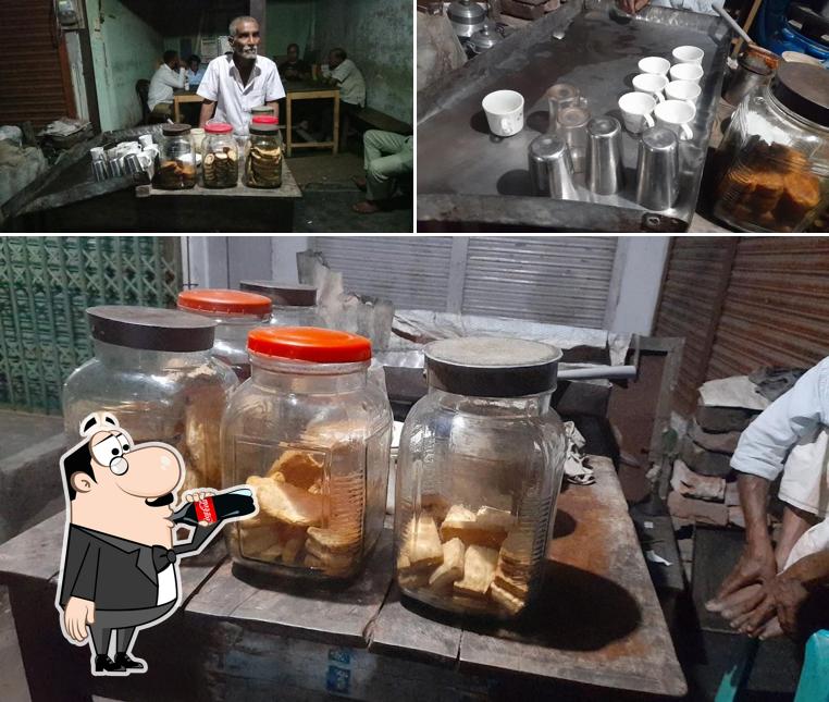 দুলাল ভা‌য়ের চা‌য়ের দোকান