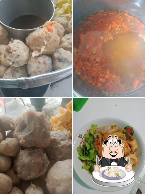 BAKSO Krikil Kuah Pedas