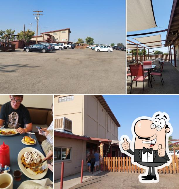 Mama K's Cafe
