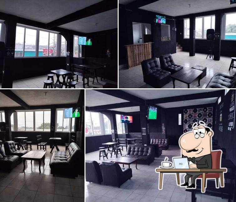 VT CHELAS FOOD & DRINK