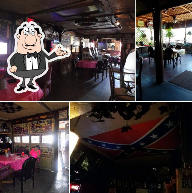 Lou's Back Porch Bar