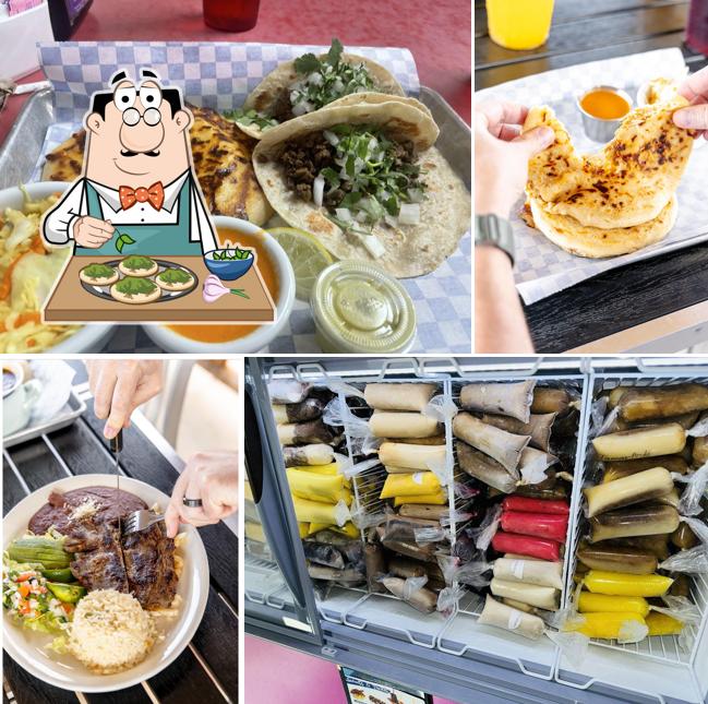 Fatima's Pupusas & Tacos
