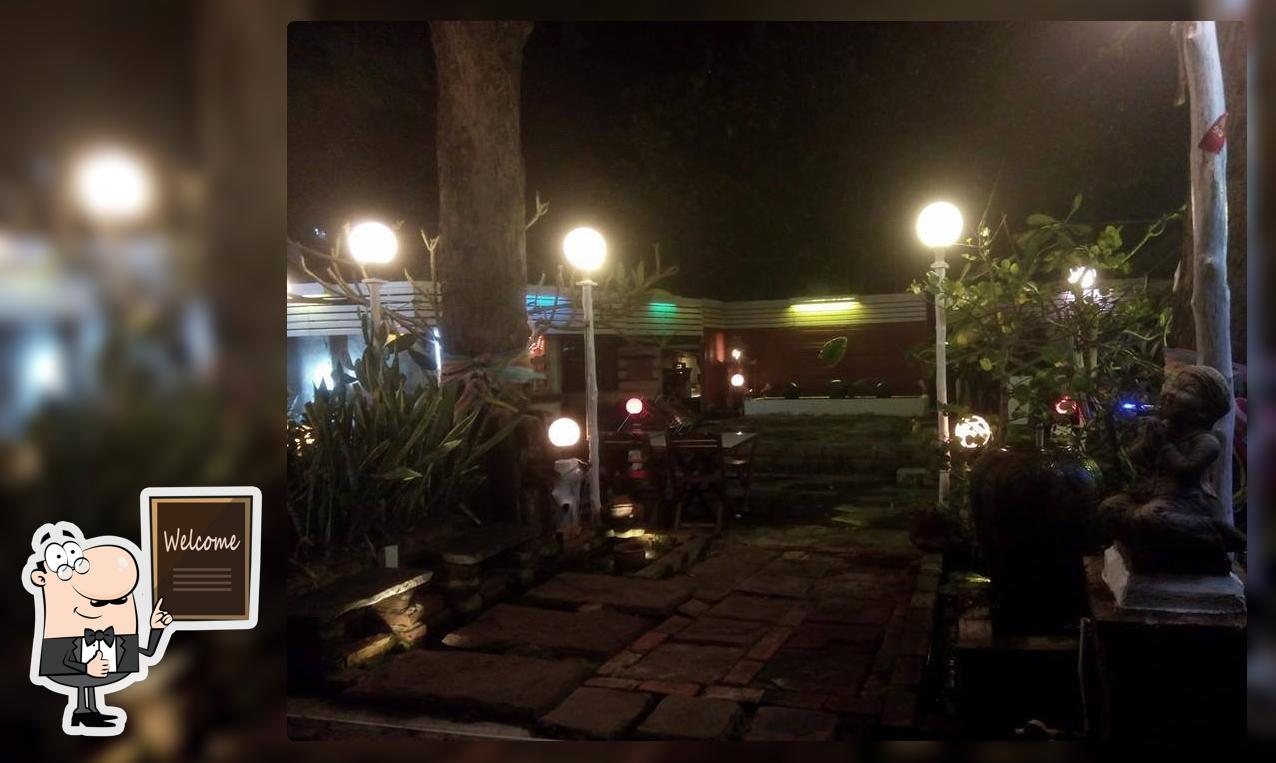 สวนอาหาร บ้านใต้ซีฟู้ด