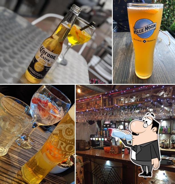 3 Rivers Bar & Coffee Shop