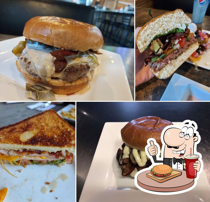 4th & Elm Bar & Grill