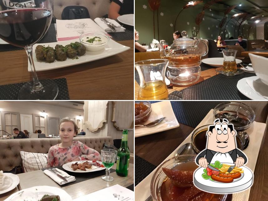 Блюда в "Хинкальной"